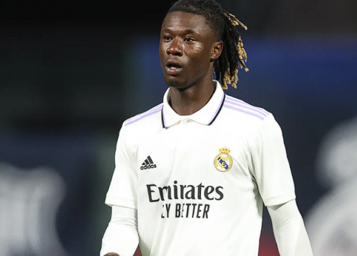 卡马文加 (2).png 卡马文加 (2).png